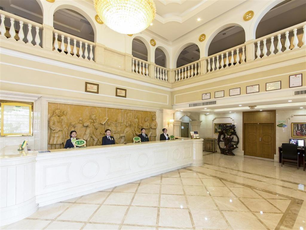 Vienna Hotel Zhanjiang Coast Avenue מראה חיצוני תמונה